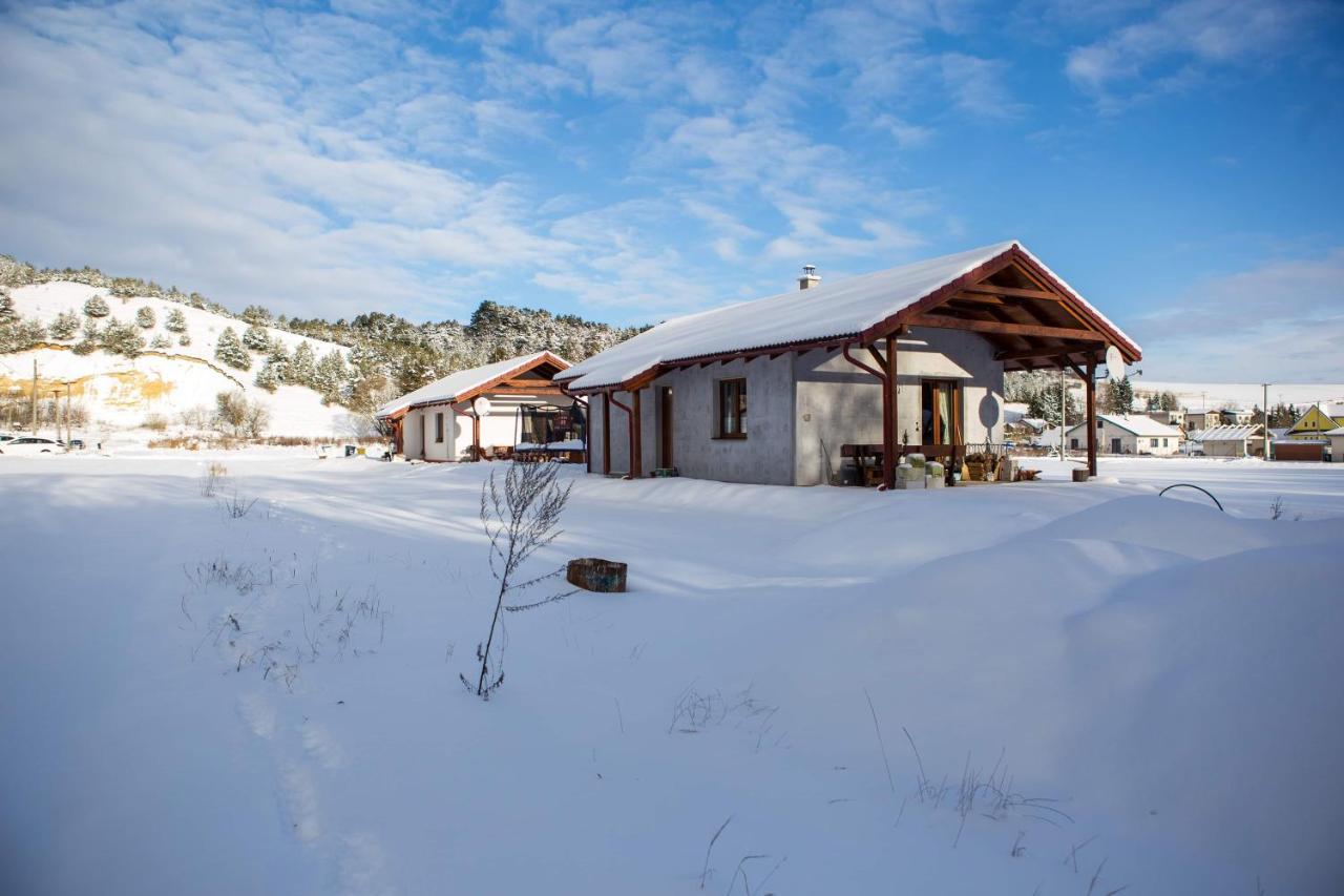 Villa Domceky Sabinka A Melinka Valča Exterior foto