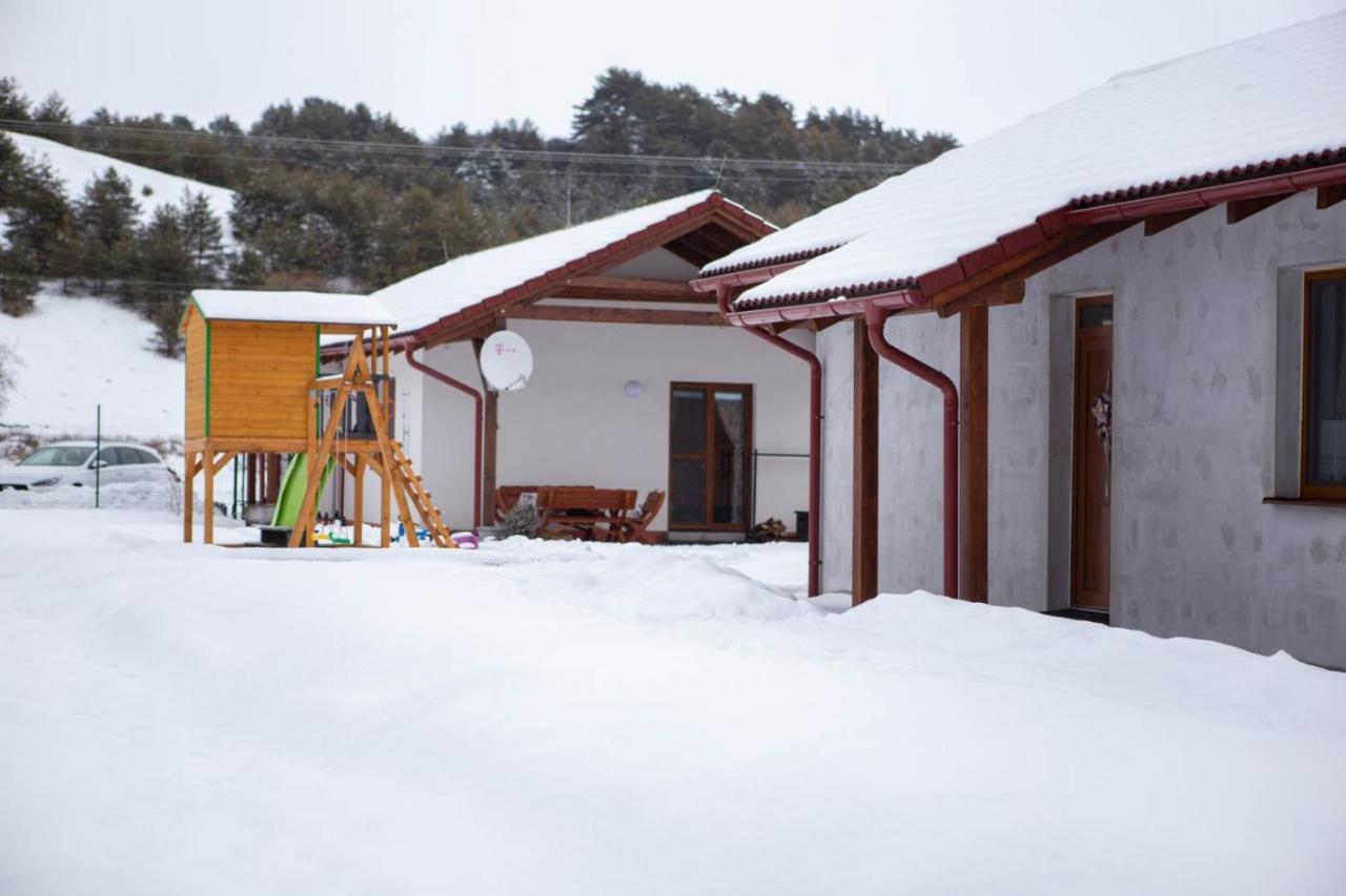 Villa Domceky Sabinka A Melinka Valča Exterior foto